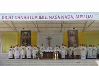 Euharistijsko slavlje u čast Nebeskoj Majci predvođeno biskupom Škvorčevićem