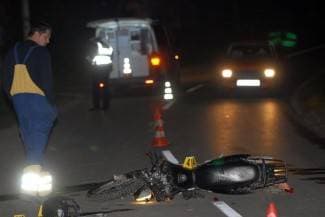 Motociklist sletio s ceste i teško se ozlijedio