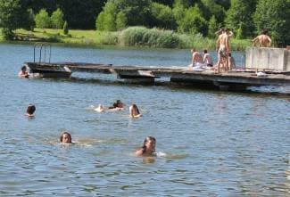 Nije službeno kupalište: Budite oprezni i ne skačite s mola!