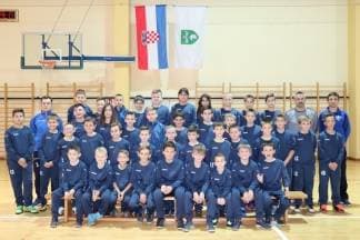 Limači, početnici i mlađi pioniri NK Lipik 1925 dobili novu sportsku opremu