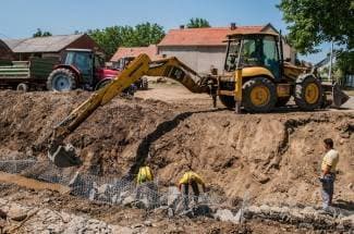Uređuje se korito potoka: Nikolić najavljuje vinsku šetnicu