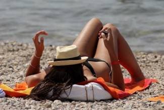 Provod na moru: Talijani, Morales i patke na plaži