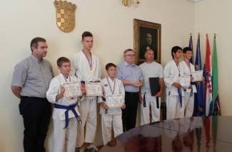 Požeški karatisti osvojili 5 medalja u Splitu