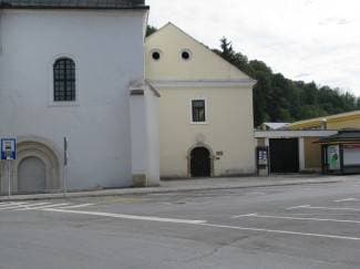 Provaljeno u župni ured, ukradeno prijenosno računalo