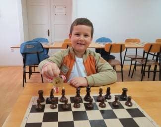 Erik (7), najbolji šahist među vršnjacima, plasirao se na SP