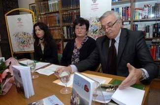 Predstavljena zavičajna zbirka pjesama o Lici i Ličanima