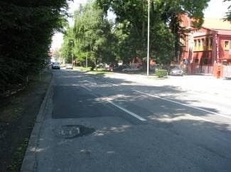 Djevojčica pretrčavala cestu pa završila u bolnici