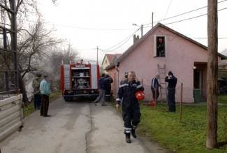 Izbio požar na obiteljskoj kući, izgorjela lamperija