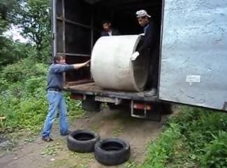 Tri Rusa na poslu (video)