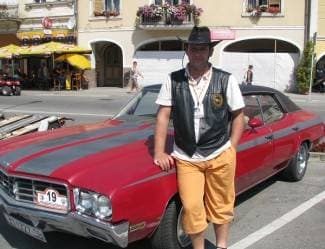 Pogledajte ove pile: Krenuo rally oldtimera (video)