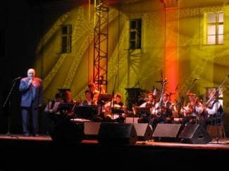 Započeo dvodnevni Festival pjesme i graševine