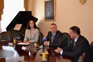 Makedonska veleposlanica posjetila Požegu