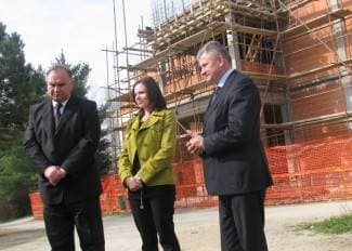 Za Polikliniku 7, a za Ekonomsku školu 2,9 milijuna (video)
