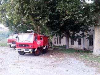 Tinejdžer (13) na tavanu palio papir pa zapalio zgradu
