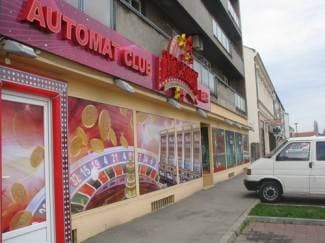 Razbojstvo u kockarnici: Prijetio pištoljem pa otišao bez plijena