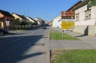 Zapetljala mu se vrećica u kotač: Biciklist (80) lakše ozlijeđen