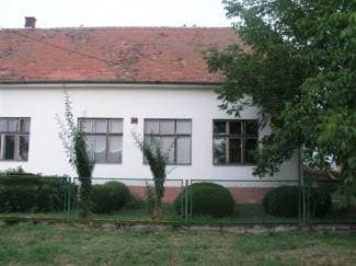 Područne škole bez centralnog grijanja i pristupa za invalide