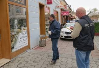 Otkrili ga tragovi krvi: Uhvaćen mladić koji je provalio u zlatarnicu