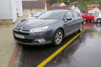 Tomašević u staroj Škodi, Neferović u novom Citroenu