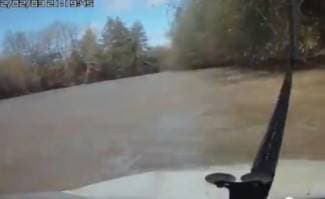 Terencem upali u rijeku i nastavili voziti (video)