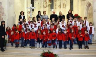 Mališani pjevali prigodne pjesme, zapjevali i odgajatelji