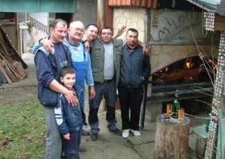 Tucin dan: Druženje važnije od samog pečenja (foto)