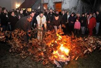 Požeški pravoslavci proslavili Badnjak (foto)