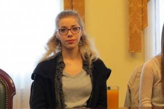 Mia: Novac će mi dobro doći za školski pribor