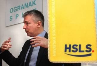 Darinko Kosor na javnoj tribini u Pakracu