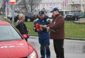 Policajci ugodno iznenadili požeške vozačice