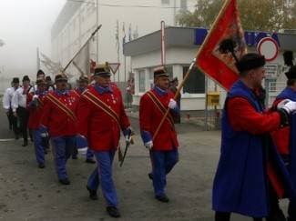 Mnogi u Vukovaru odali počast žrtvama