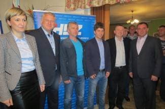 Budimir obećava blagostanje, Nikolić kontinuitet