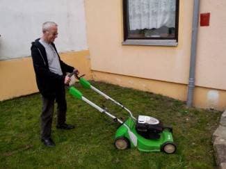Nisu mu dali da radi s kosilicom jer nema vozačku dozvolu