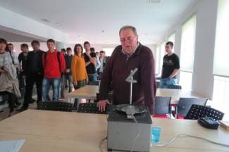 Pokusima iz fizike započeo prvi Festival znanosti