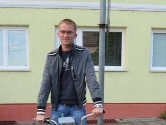 Sam konstruirao vozilo da ne mora pješice na nogomet