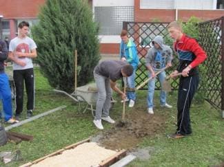 Uređivali okoliš, hodali bosi i savladali tehnike penjanja (foto)