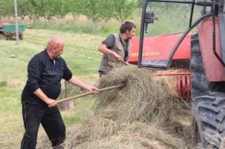 Bresničani pomažu poplavljenom Pleterničaninu