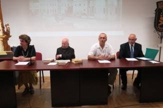¨Želimo vratiti izvornost spomeniku na Trgu Sv. Trojstva¨