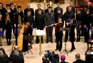 Požeški katedralni zbor održao Božićni koncert (foto)