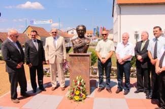 Za Dan Općine Kaptolčani dobili novi trg i bistu Franje Tuđmana