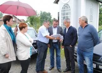 Asfaltira se cesta u G. Obriježi i gradi most kod Ploština