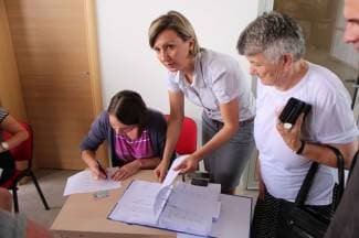 Podijeljeni kućanski aparati nastradalima u poplavi (foto)