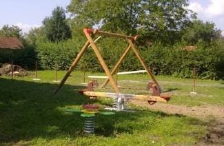 Mali Badljevčani dobili igralište, slijedi postavljanje ograde (foto)