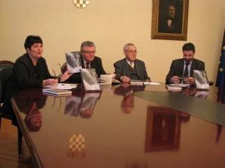 Cesarićev rječnik: Pjesniku za 110. rođendan