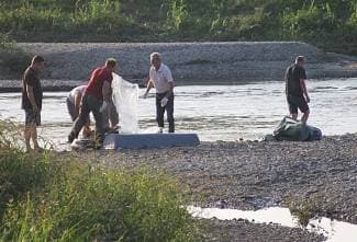 Pokušao traktorom prijeći Orljavu pa se utopio (foto)