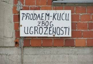 Prodaje kuću zbog ugroženosti: ¨Prate me i prisluškuju¨
