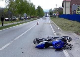 Motociklom udario biciklista, obojica na mjestu poginuli