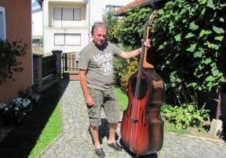 ¨Veći mi je problem bio naučiti nego izraditi instrument¨