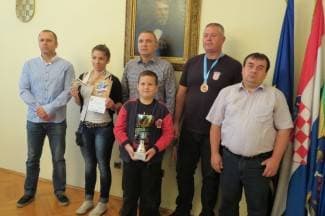 Uspješni sportaši kod Neferovića: ¨Grad će i dalje nastojati da vam pomogne¨