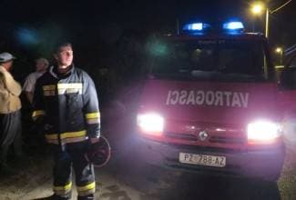 Izgorjela garaža s 2 automobila: ¨Dobro da nitko nije stradao¨ (foto)